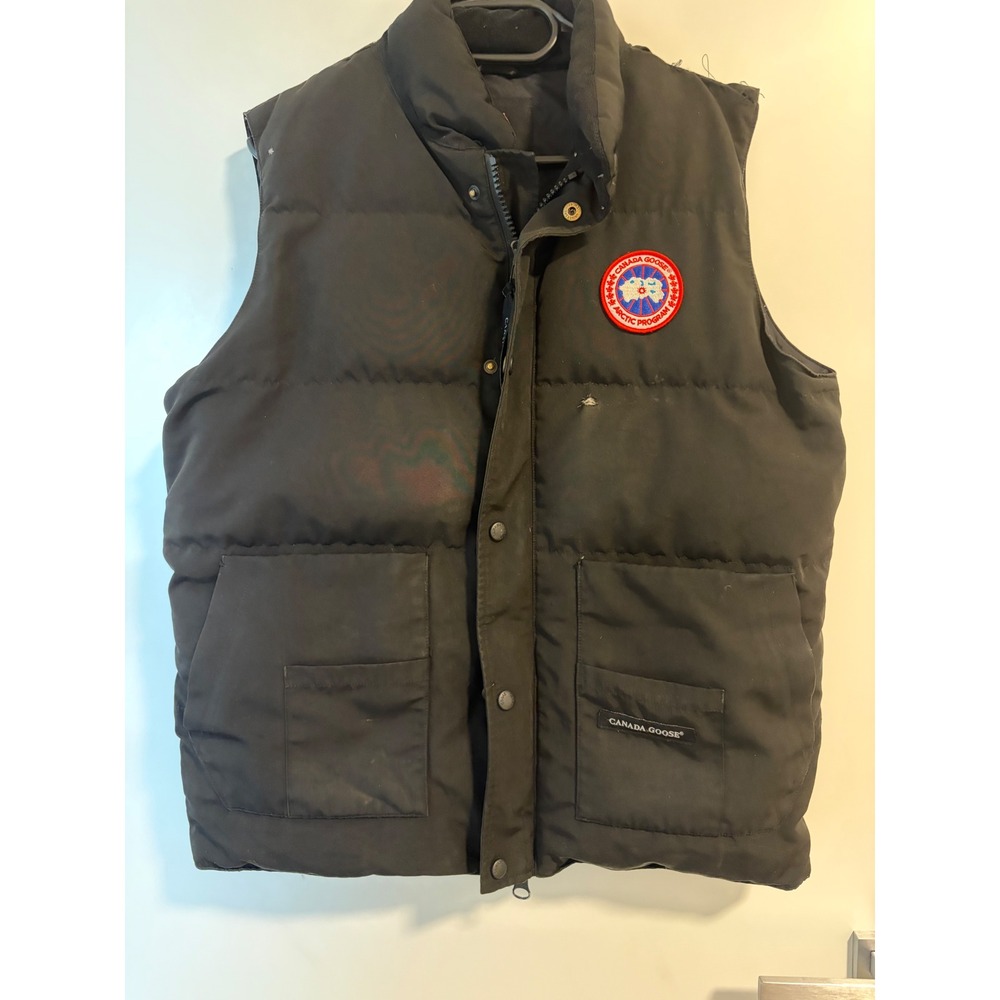 Canada Goose Youth Black Down Puffer Vest Arctic Program Size 10-12 Large